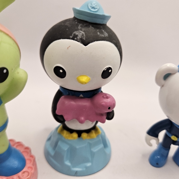 2012 Mattel Octonauts Tweak with carrot Peso Penguin Rubber pvc figures Used. - Picture 3 of 9
